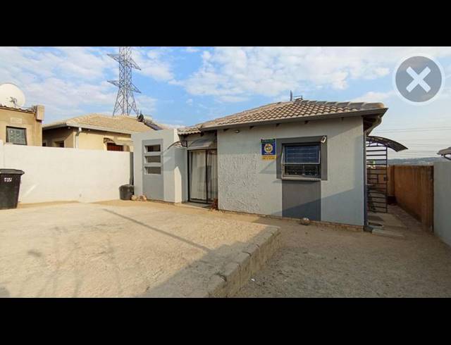 3 BEDROOM HOUSE FOR SALE IN RIVERSIDE VIEW EXT 35